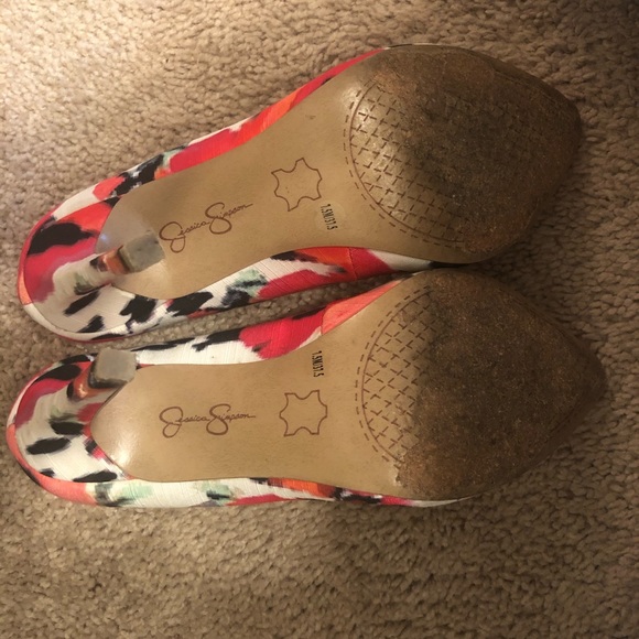 Jessica Simpson heels size 7.5 - Picture 6 of 6